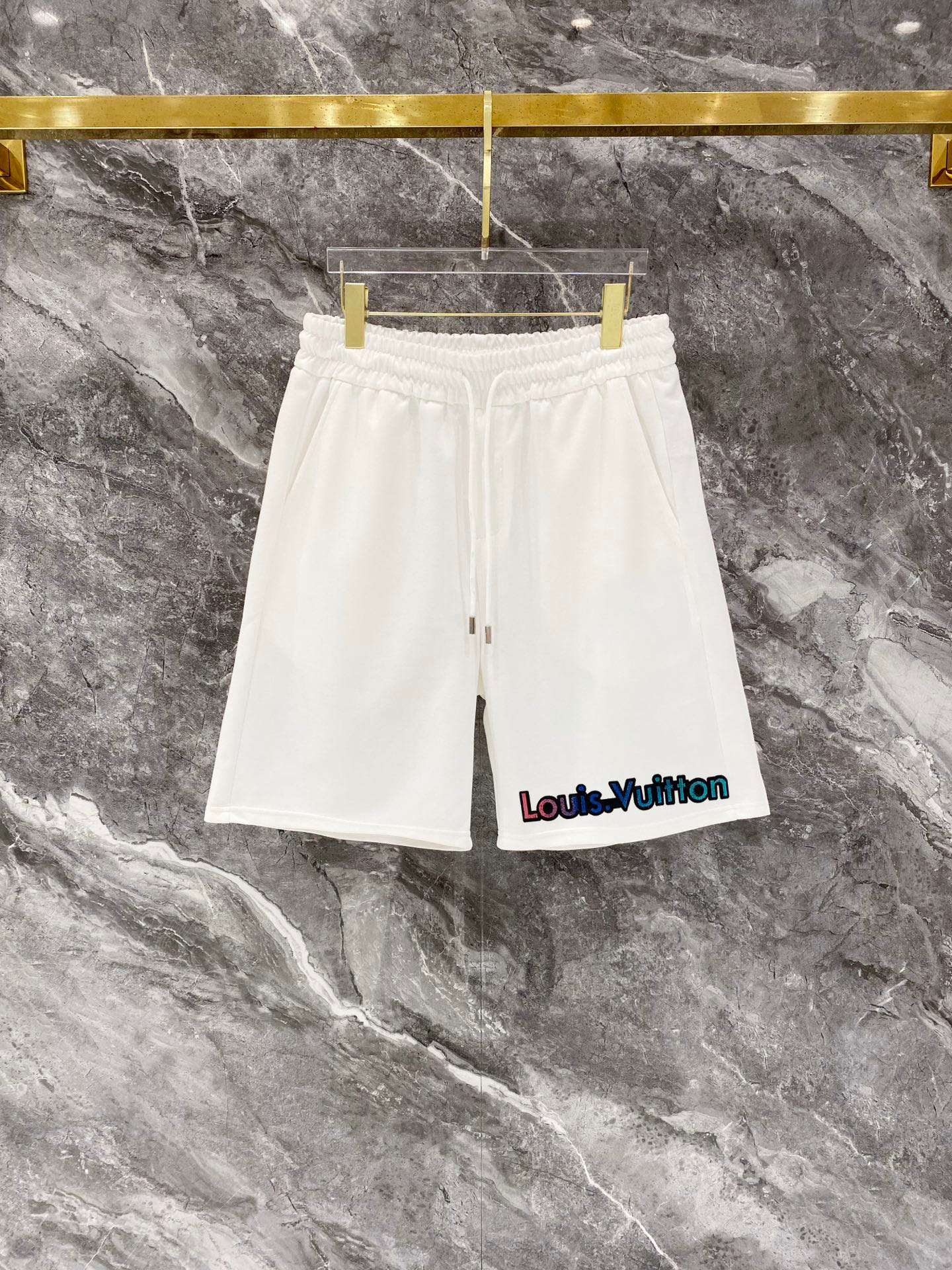 【LOUIS VUITTON】半袖T シャツショートパンツ セットアップ