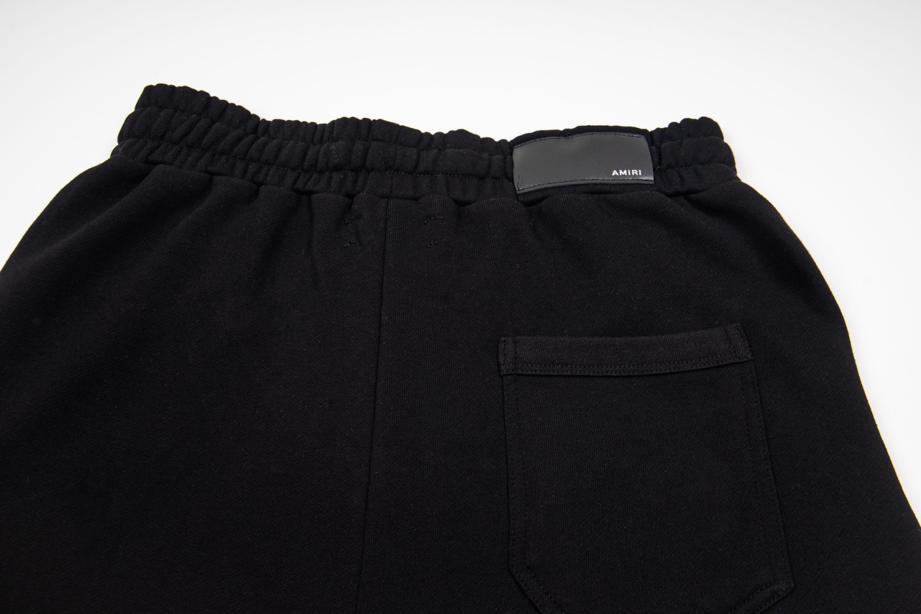 【AMIRI】ショートパンツ