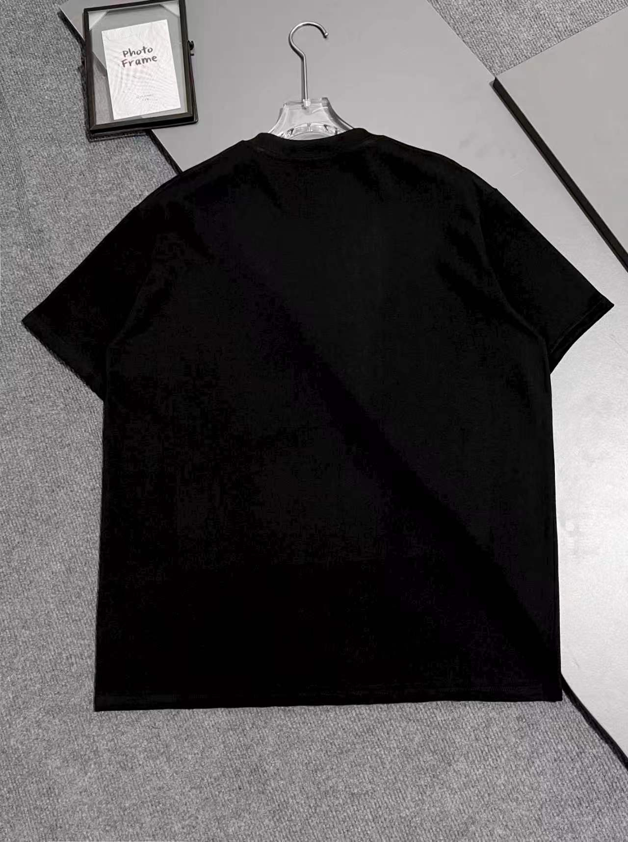 【PRADA】半袖 T シャツ