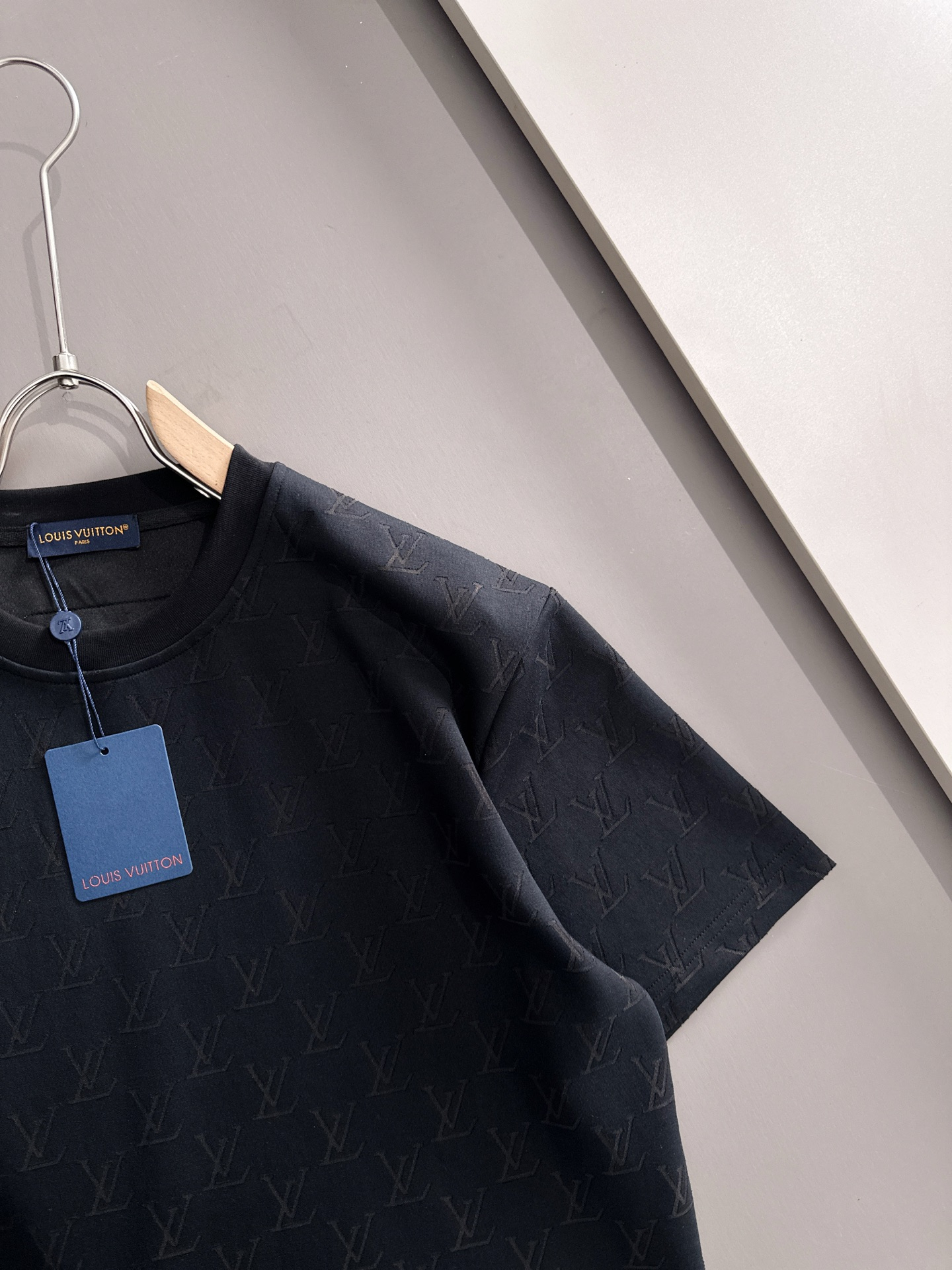 【LOUIS VUITTON】半袖T シャツショートパンツ セットアップ