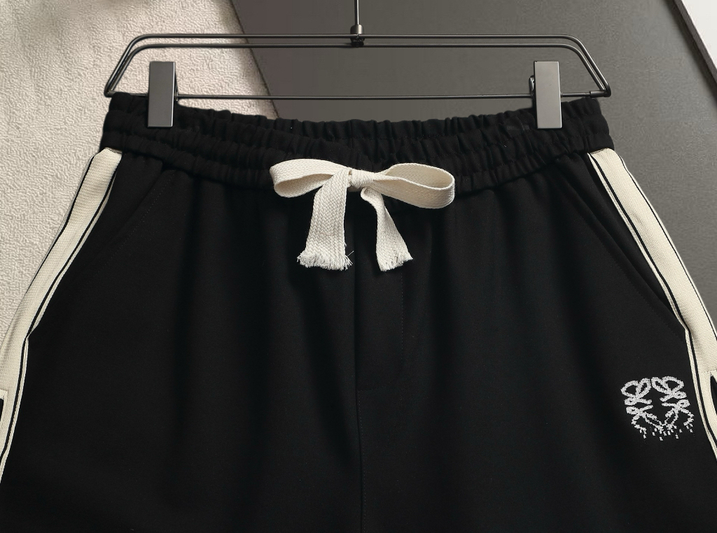 【LOEWE】ショートパンツ