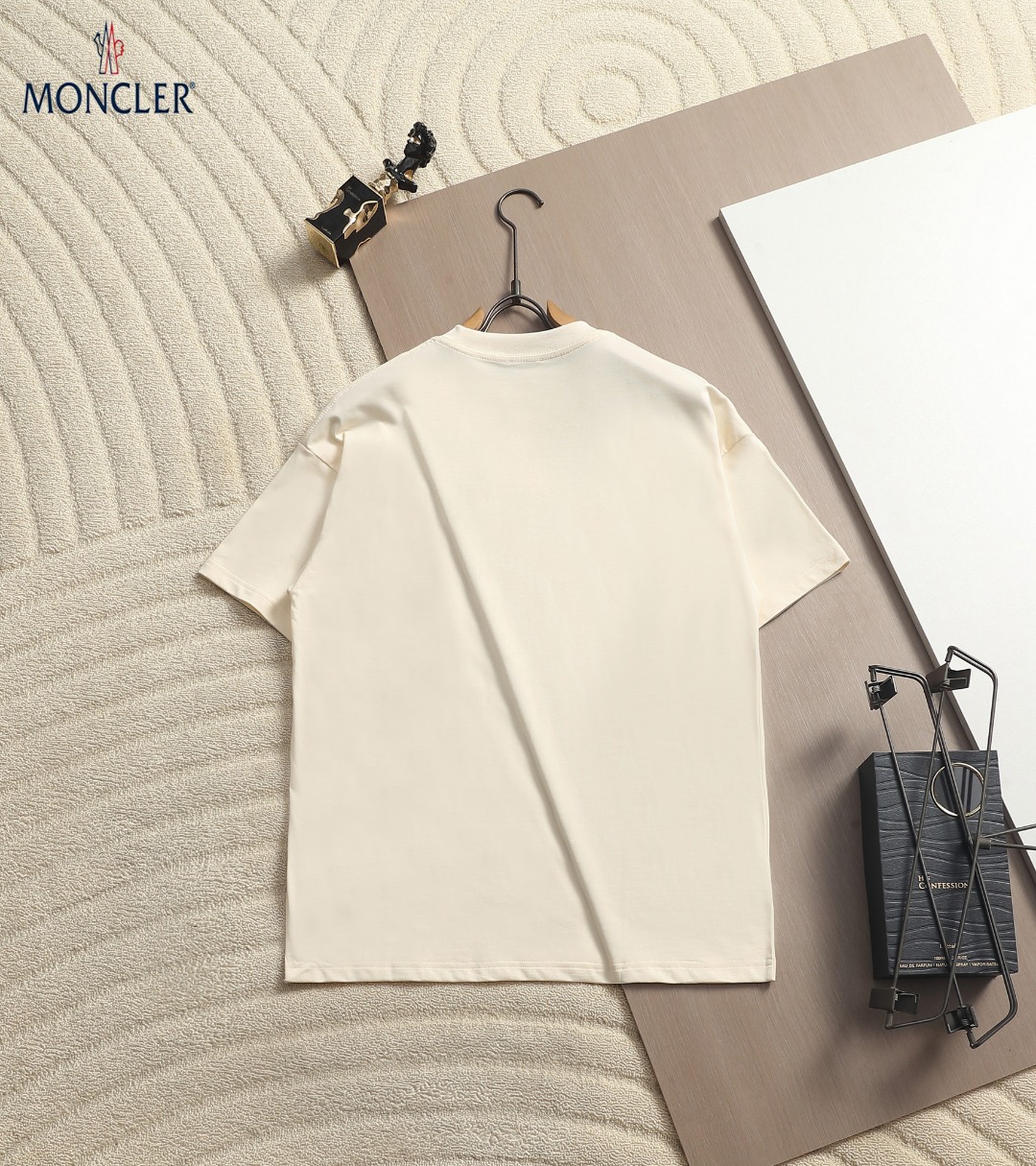 【MONCLER】プリント半袖 T シャツ