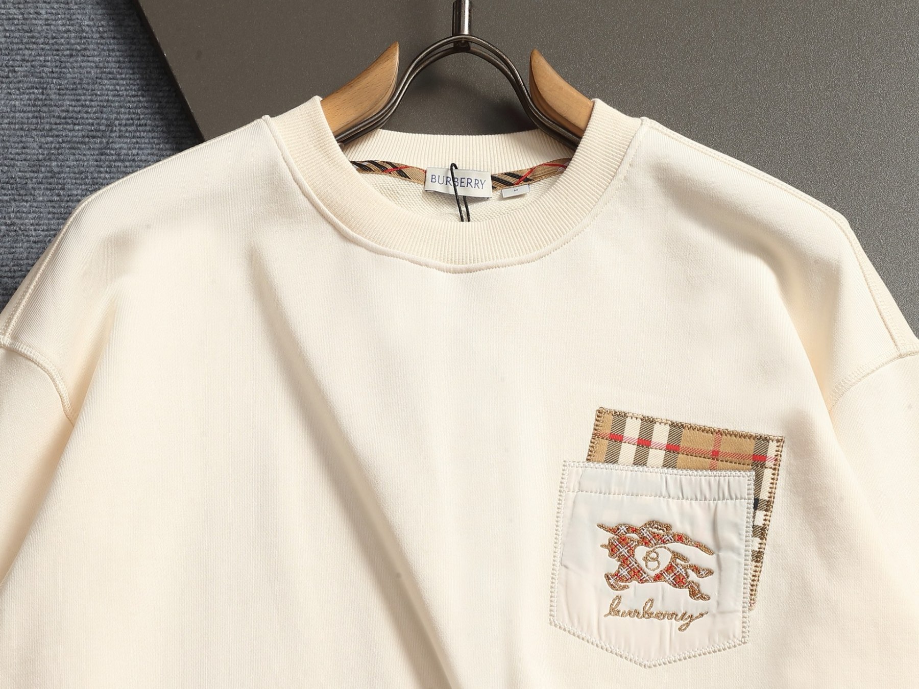 【BURBERRY】長袖 T シャツ