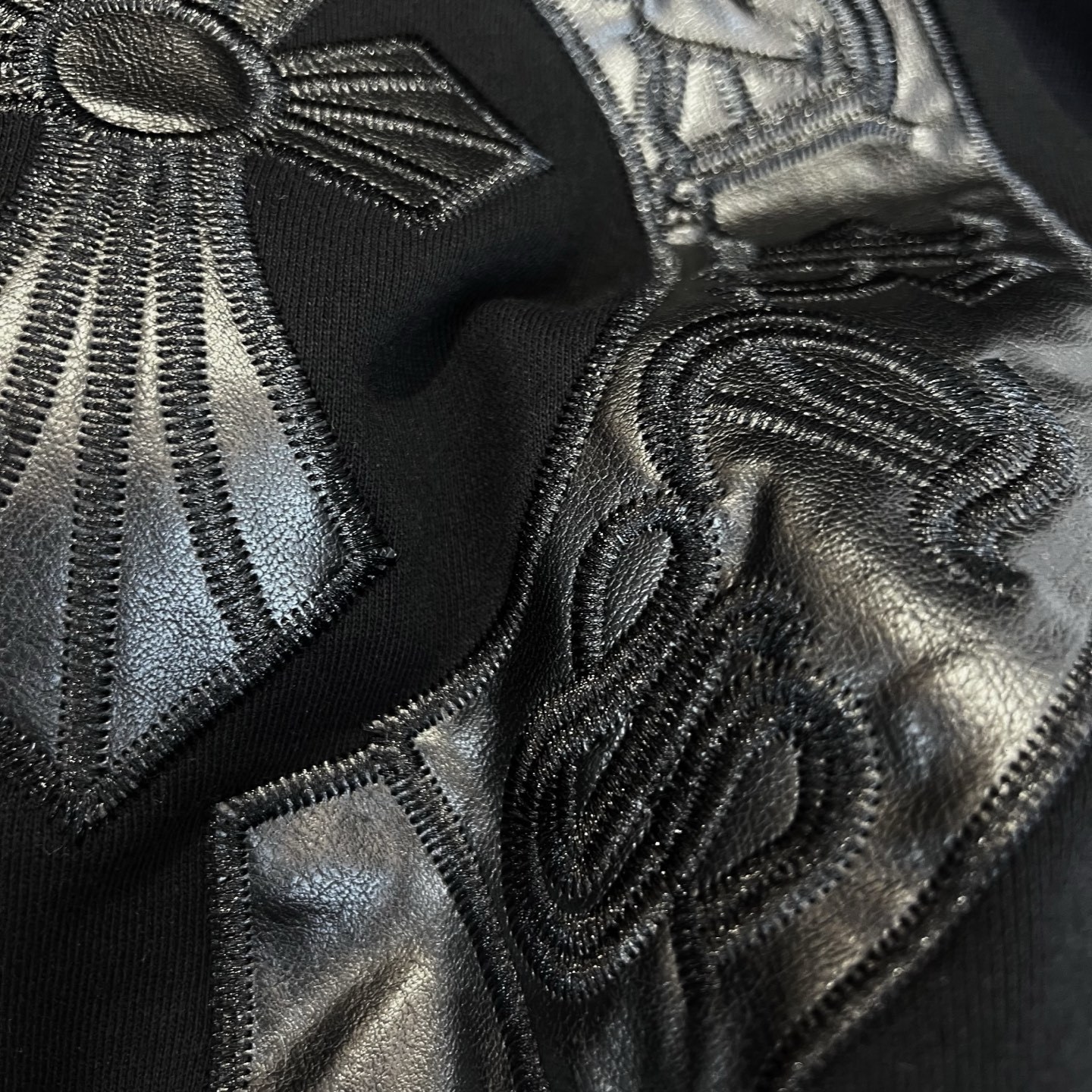 【CHROME HEARTS】クロムハーツ パーカー