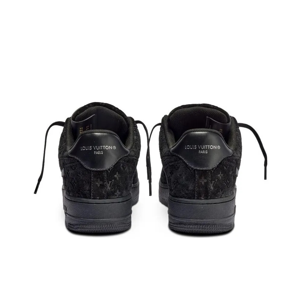 NIKE x LOUIS VUITTON Air Force 1 ローカット スケートシューズ