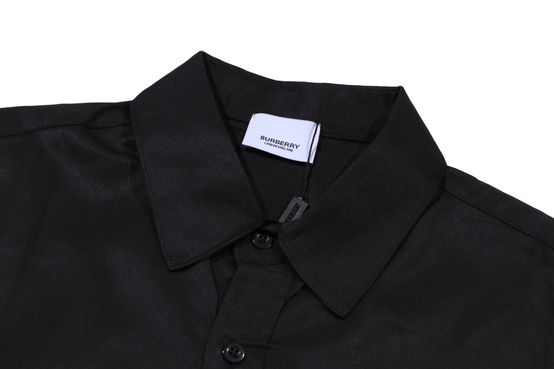 【BURBERRY 公式旗艦店】バーバリー シャツ ご好評に付き再入荷 240716