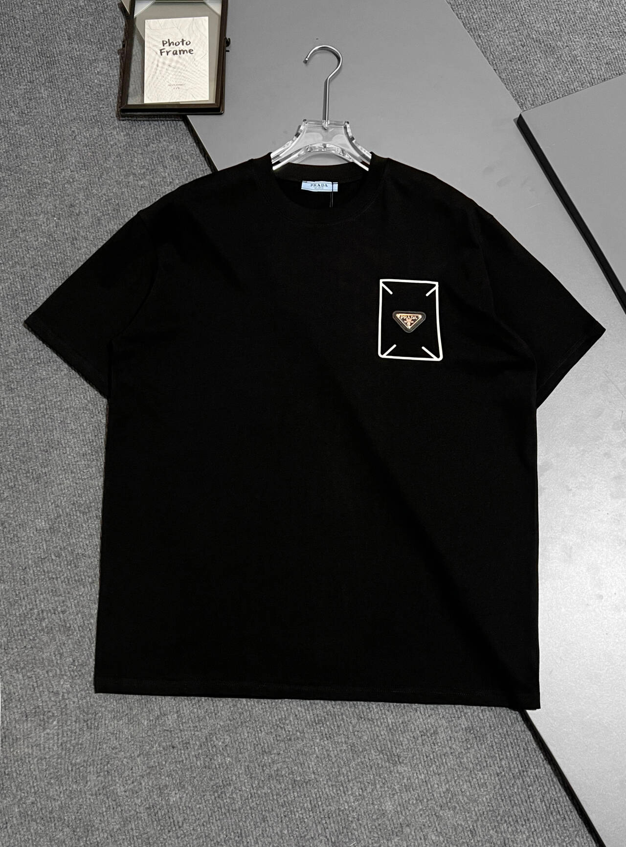 【PRADA】半袖 T シャツ
