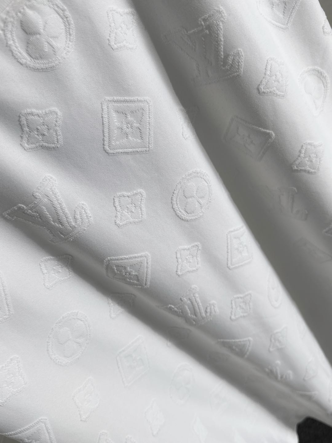 【LOUIS VUITTON】半袖T シャツショートパンツ セットアップ