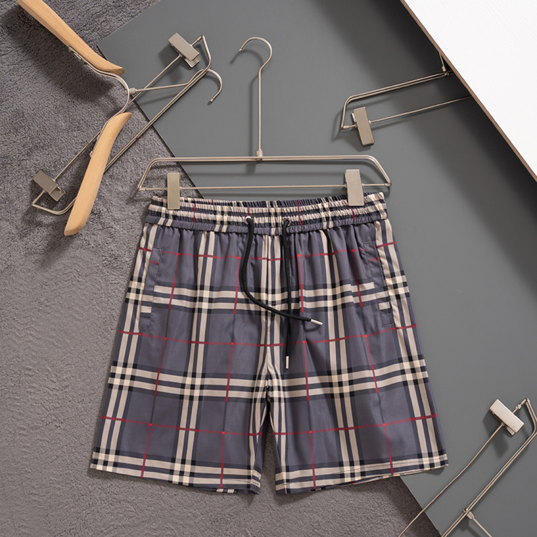【BURBERRY】ショートパンツ