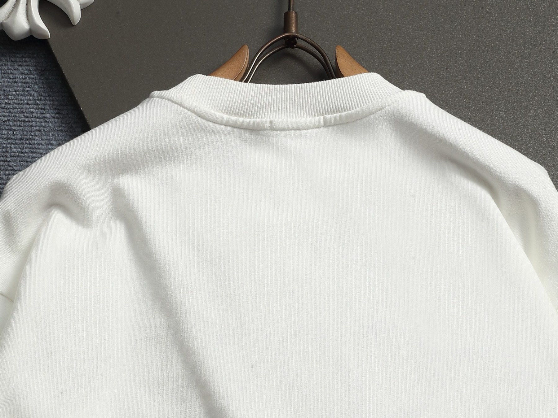 【LOEWE】刺繍長袖 T シャツ