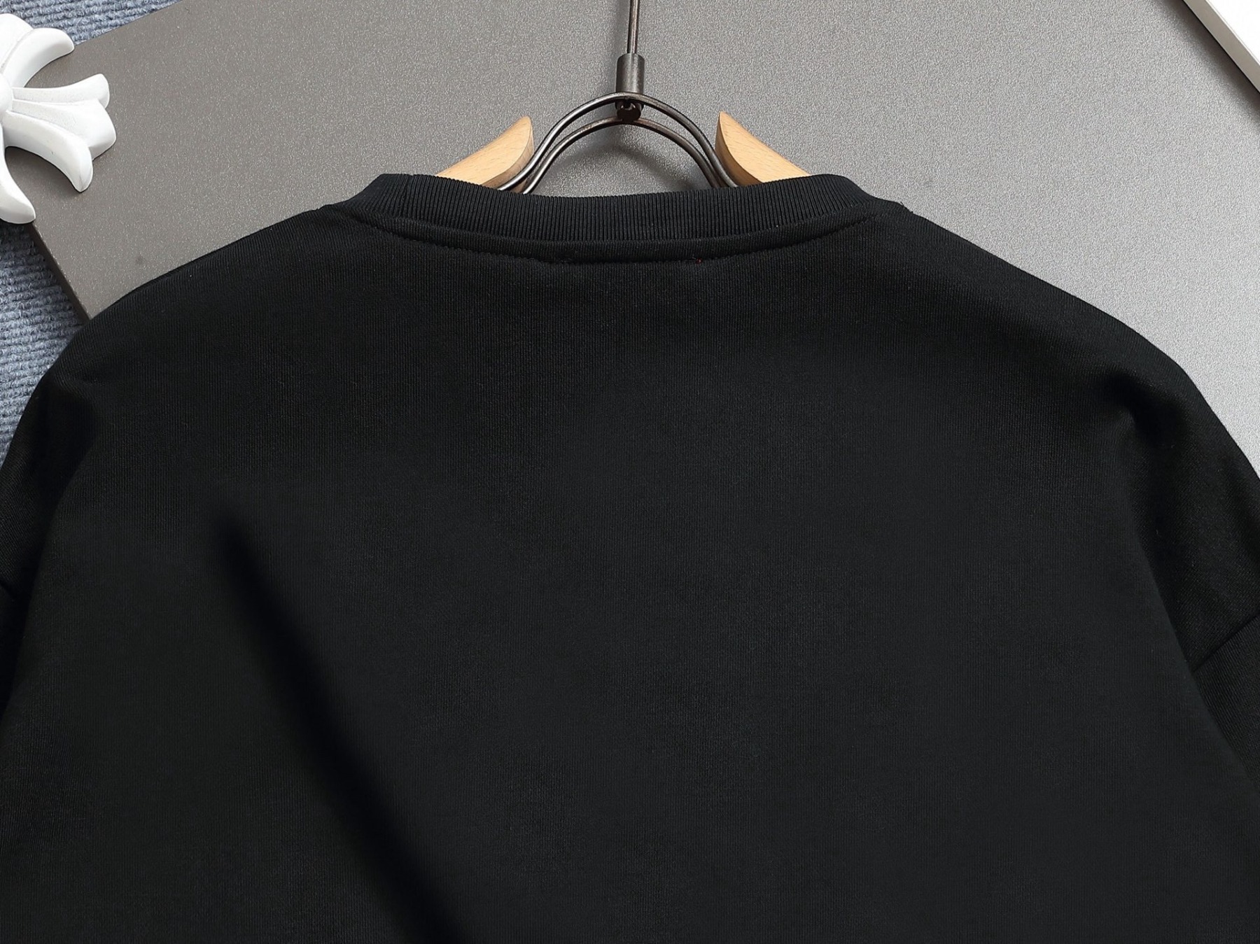 【GUCCI】刺繍長袖 T シャツ