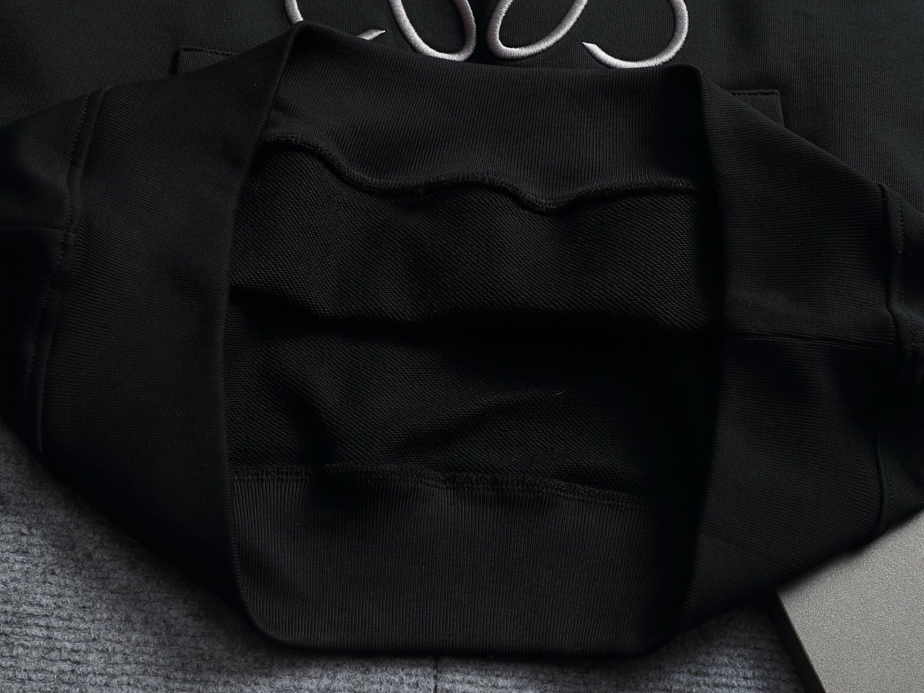 【LOEWE】ロエベ 刺繍パーカー