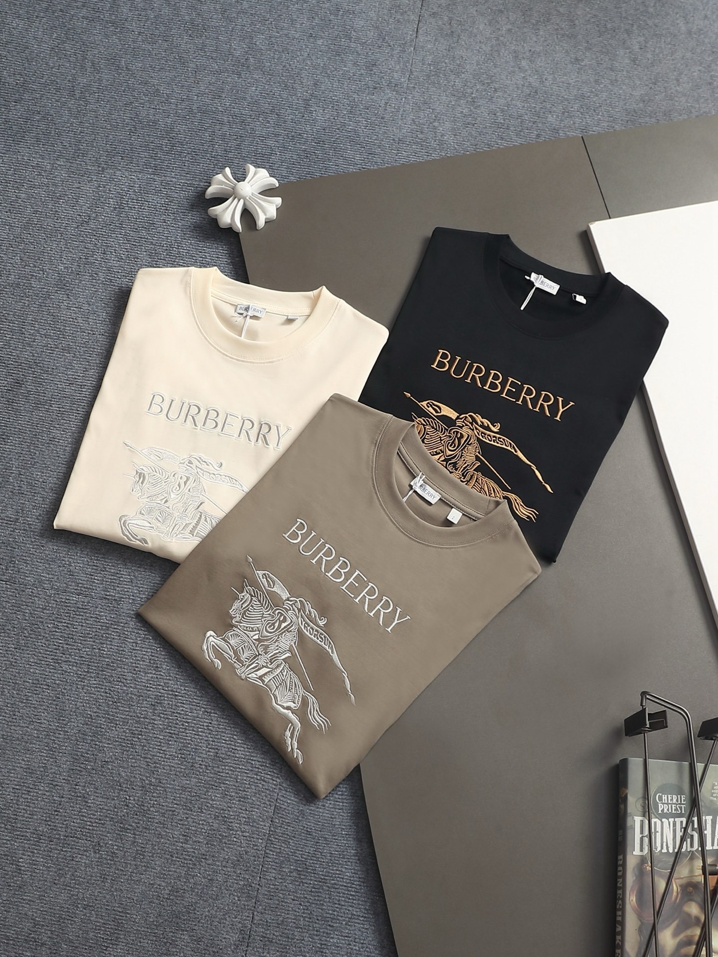  【BURBERRY】半袖 T シャツ