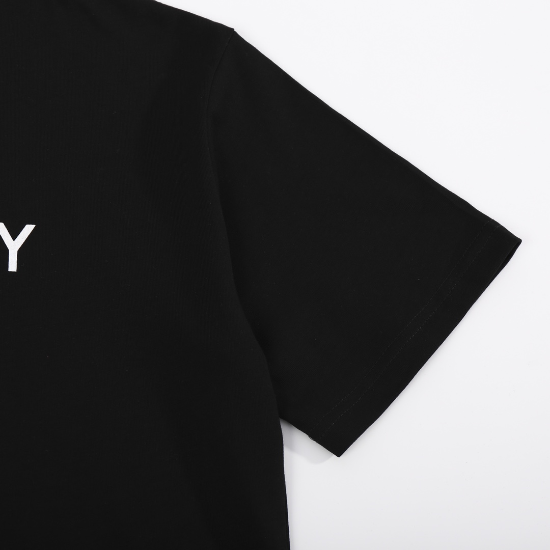 【GIVENCHY 公式旗艦店】 ジバンシー Tシャツ ご好評に付き再入荷！