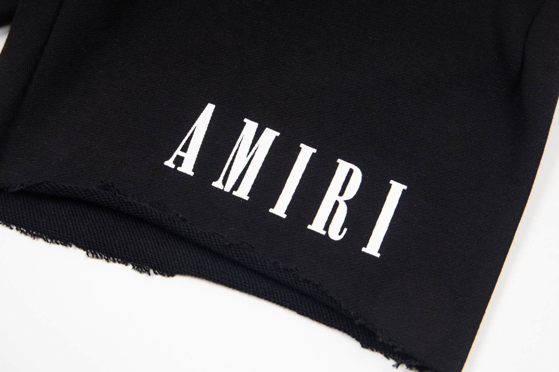 【AMIRI】ショートパンツ