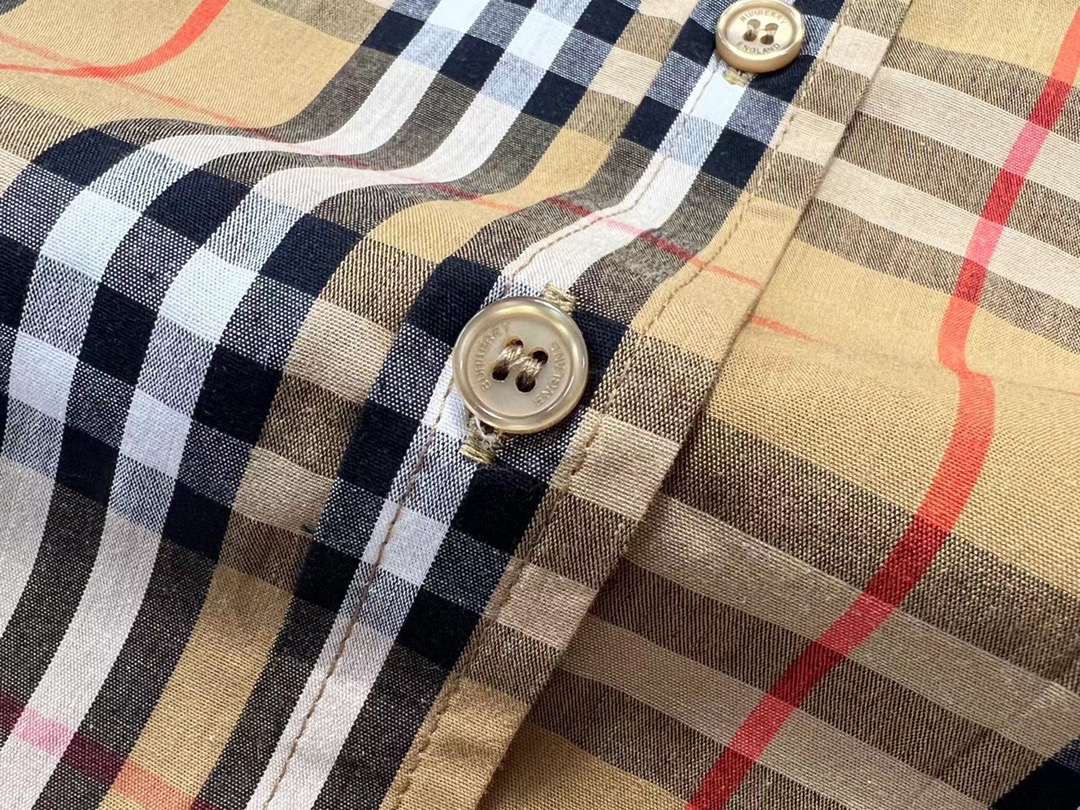 【BURBERRY公式旗艦店】バーバリー シャツ ご好評に付き再入荷！