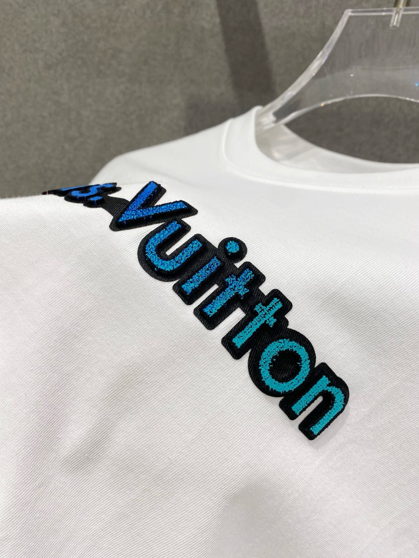 【LOUIS VUITTON】半袖T シャツショートパンツ セットアップ
