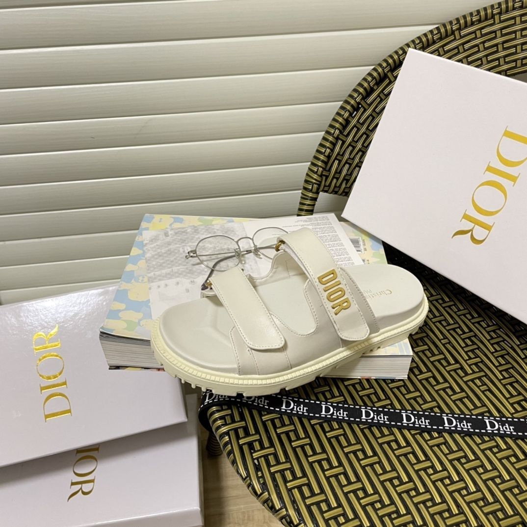 【Dior】Dioract Slide サンダル ロゴ 主役級の足元 Lambskin