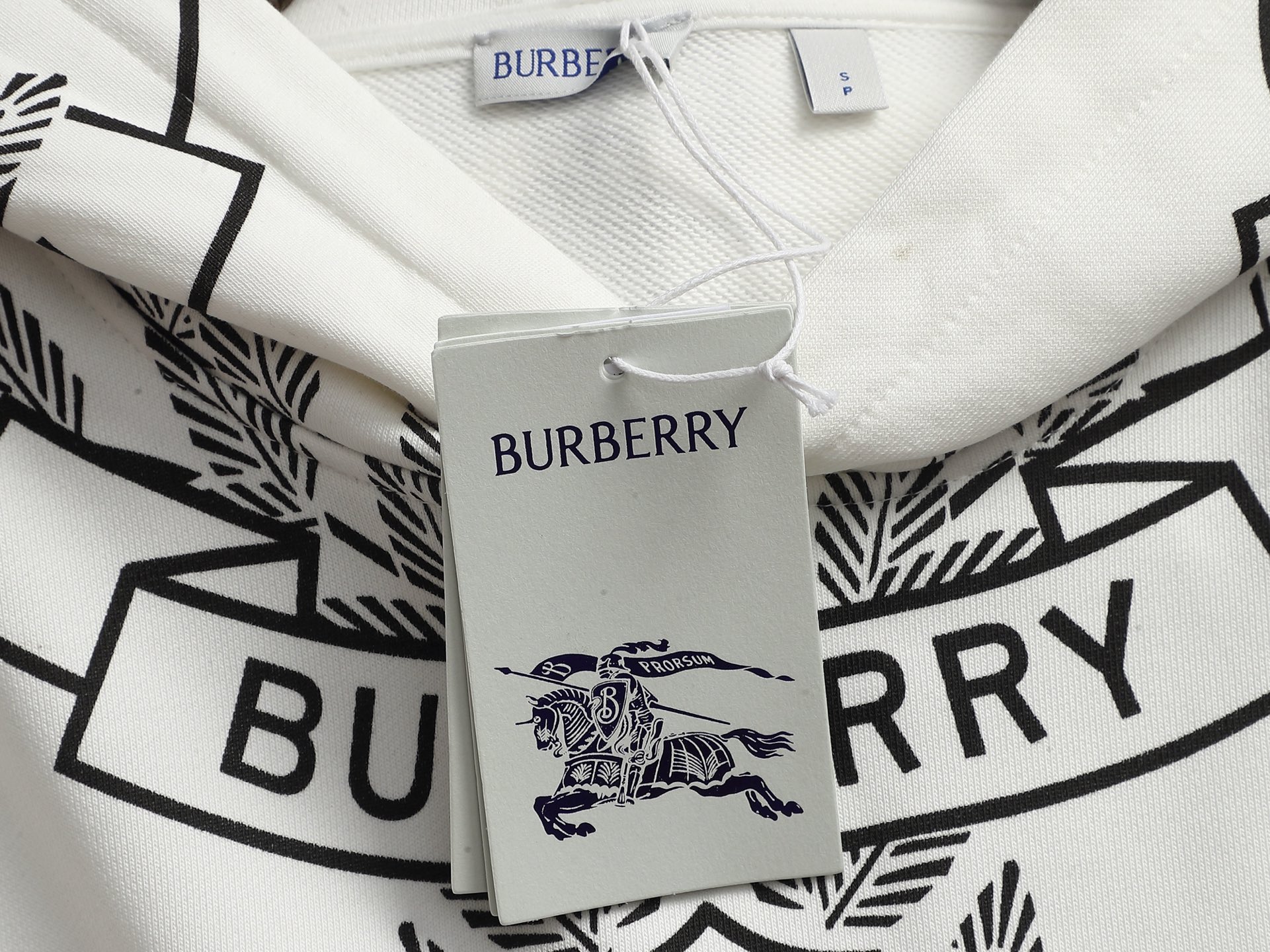【BURBERRY】バーバリー パーカー