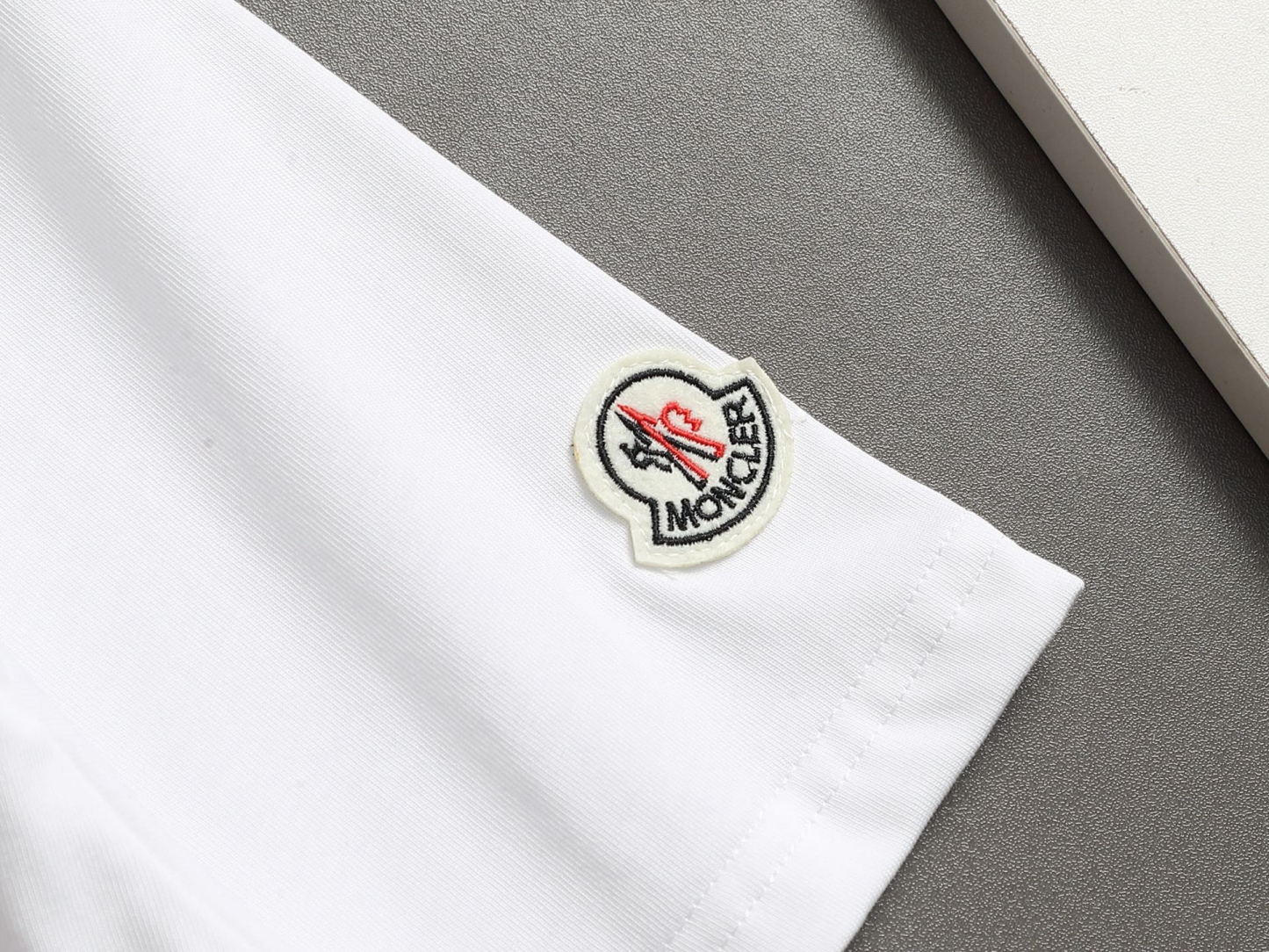 【MONCLER】半袖 T シャツ