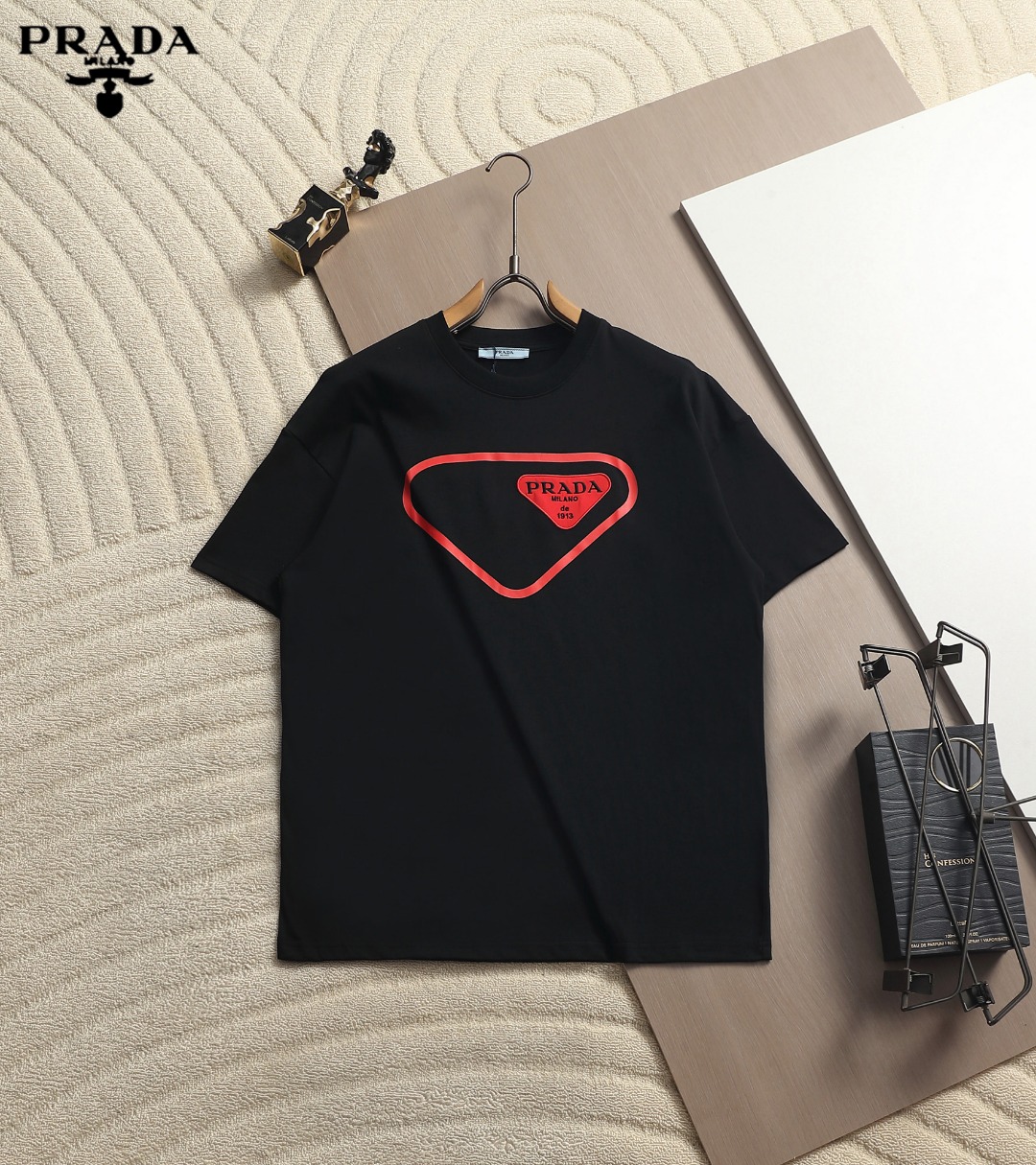 【PRADA】半袖 T シャツ