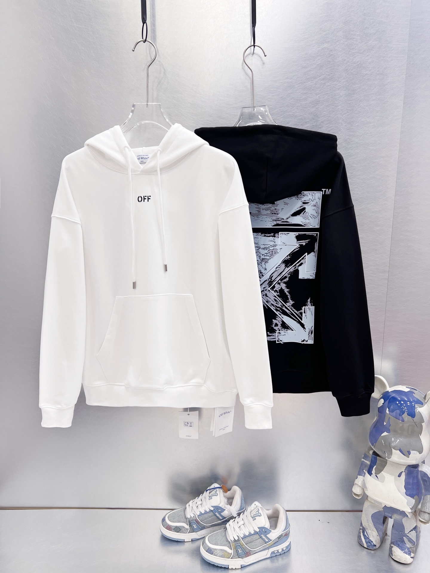 【OFF WHITE】 パーカー
