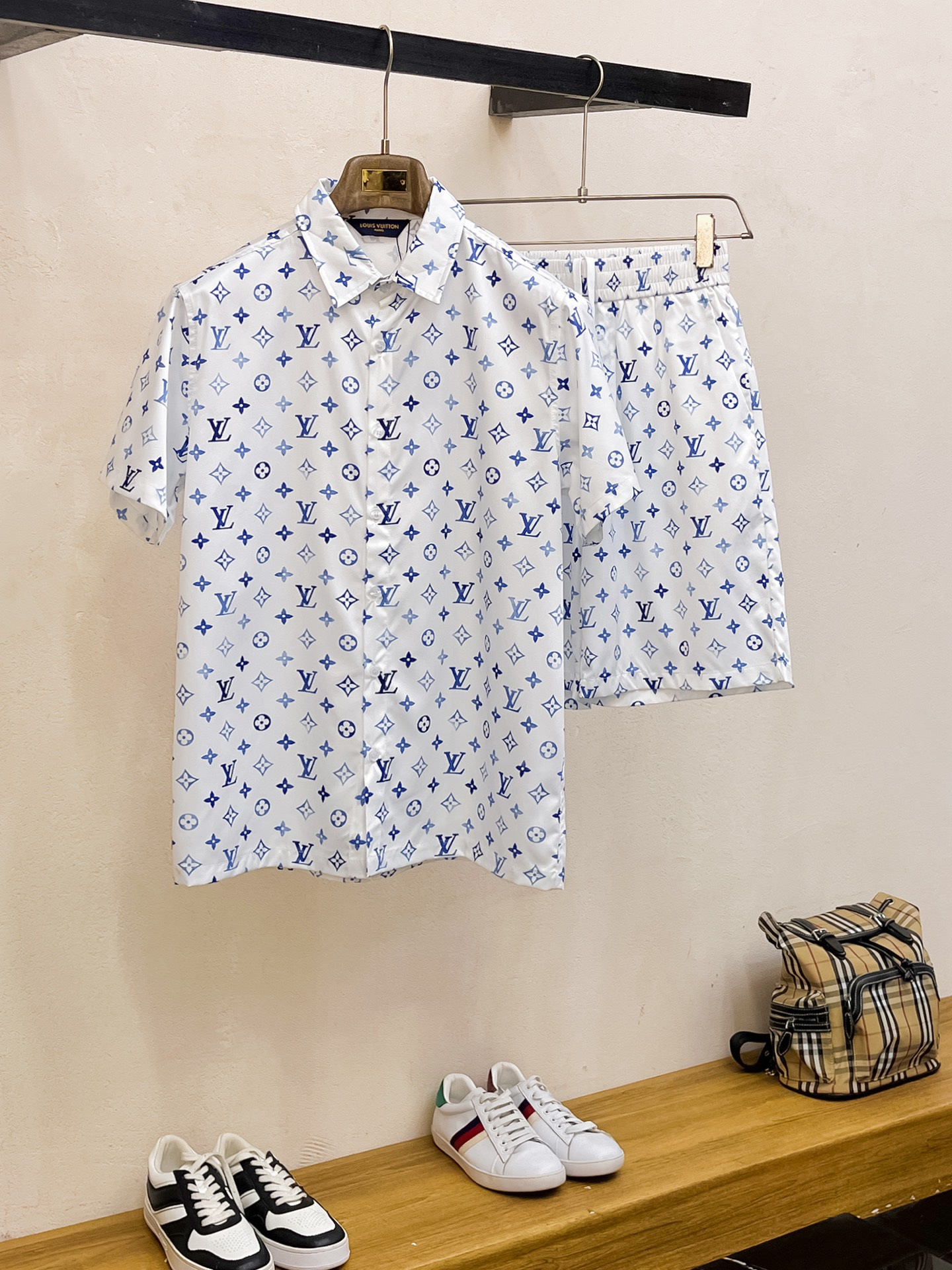 【LOUIS VUITTON】半袖シャツショートパンツ セットアップ