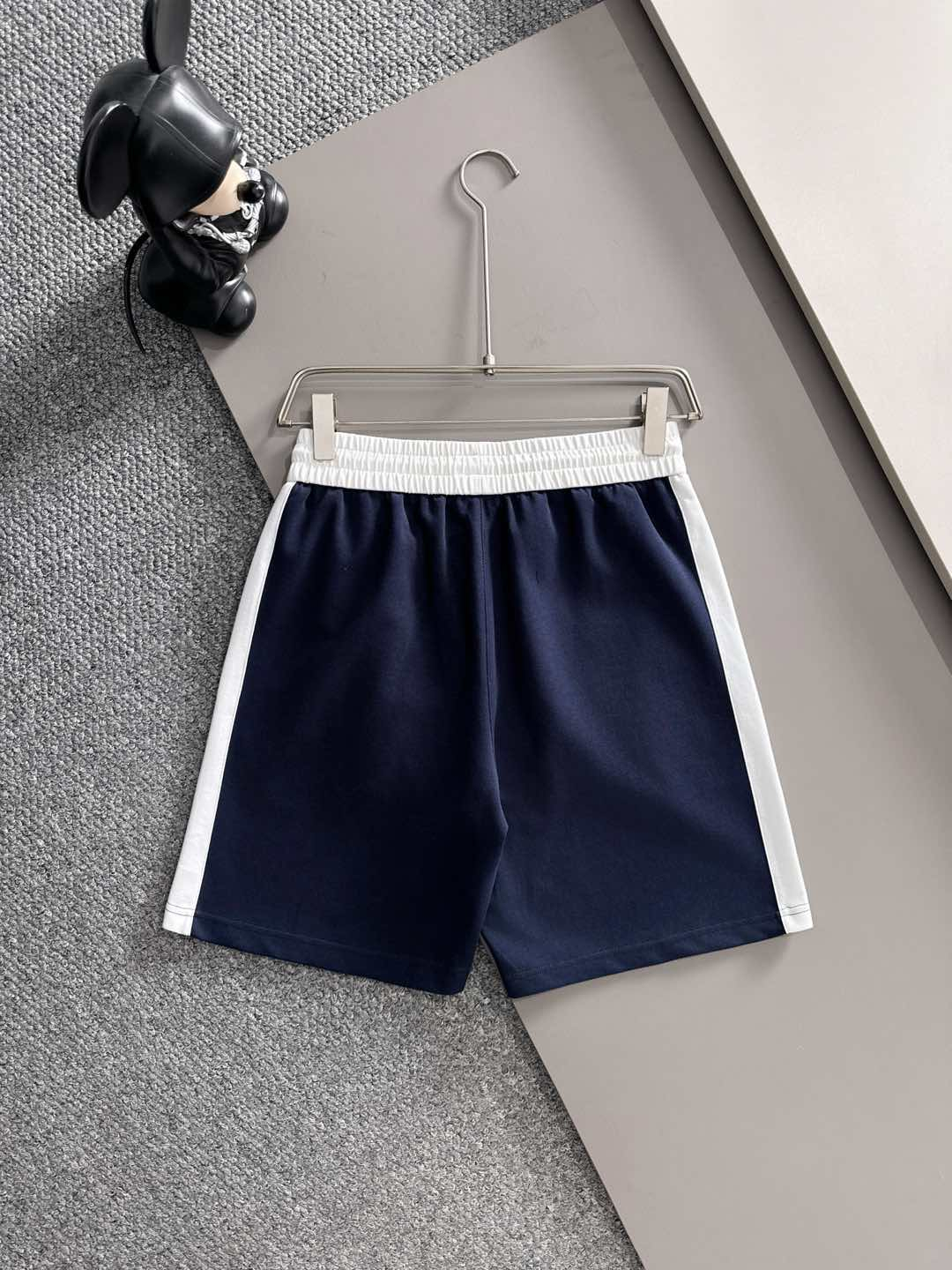 【LOUIS VUITTON】半袖T シャツショートパンツ セットアップ