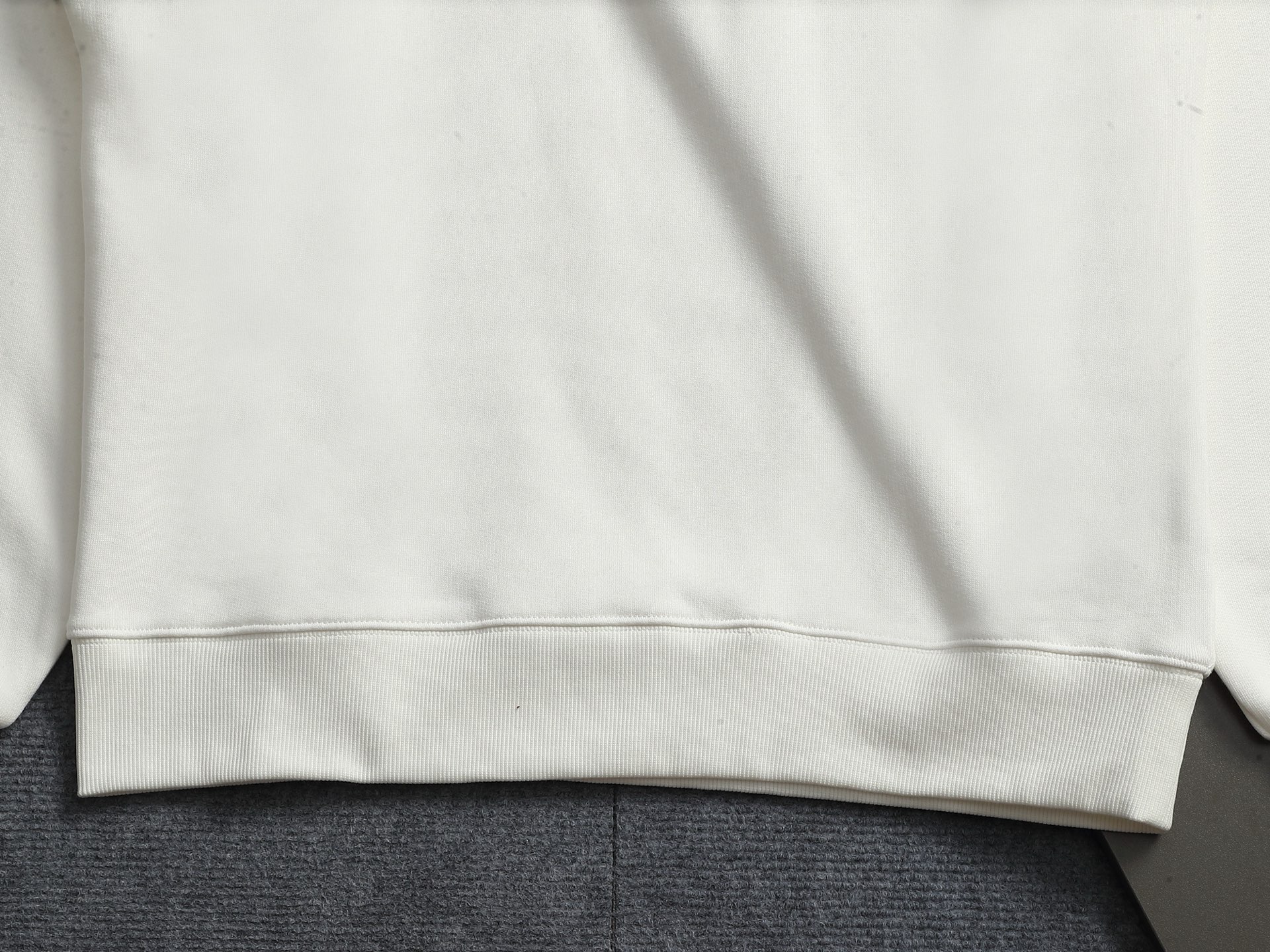 【LOUIS VUITTON】長袖 T シャツ