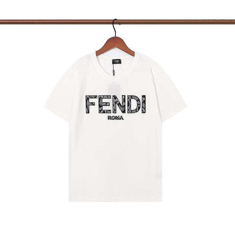 【FENDI】男女兼用、ご好評に付き再入荷！