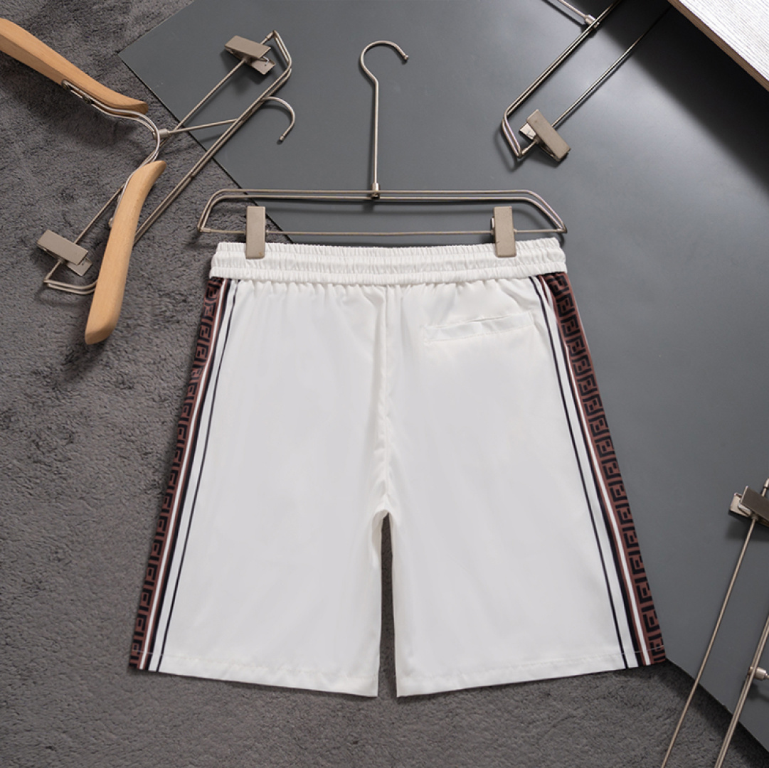 【FENDI】ショートパンツ
