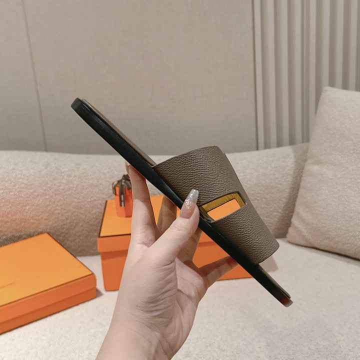 大人カラー☆【HERMES】メンズサンダル イズミール エトゥープ