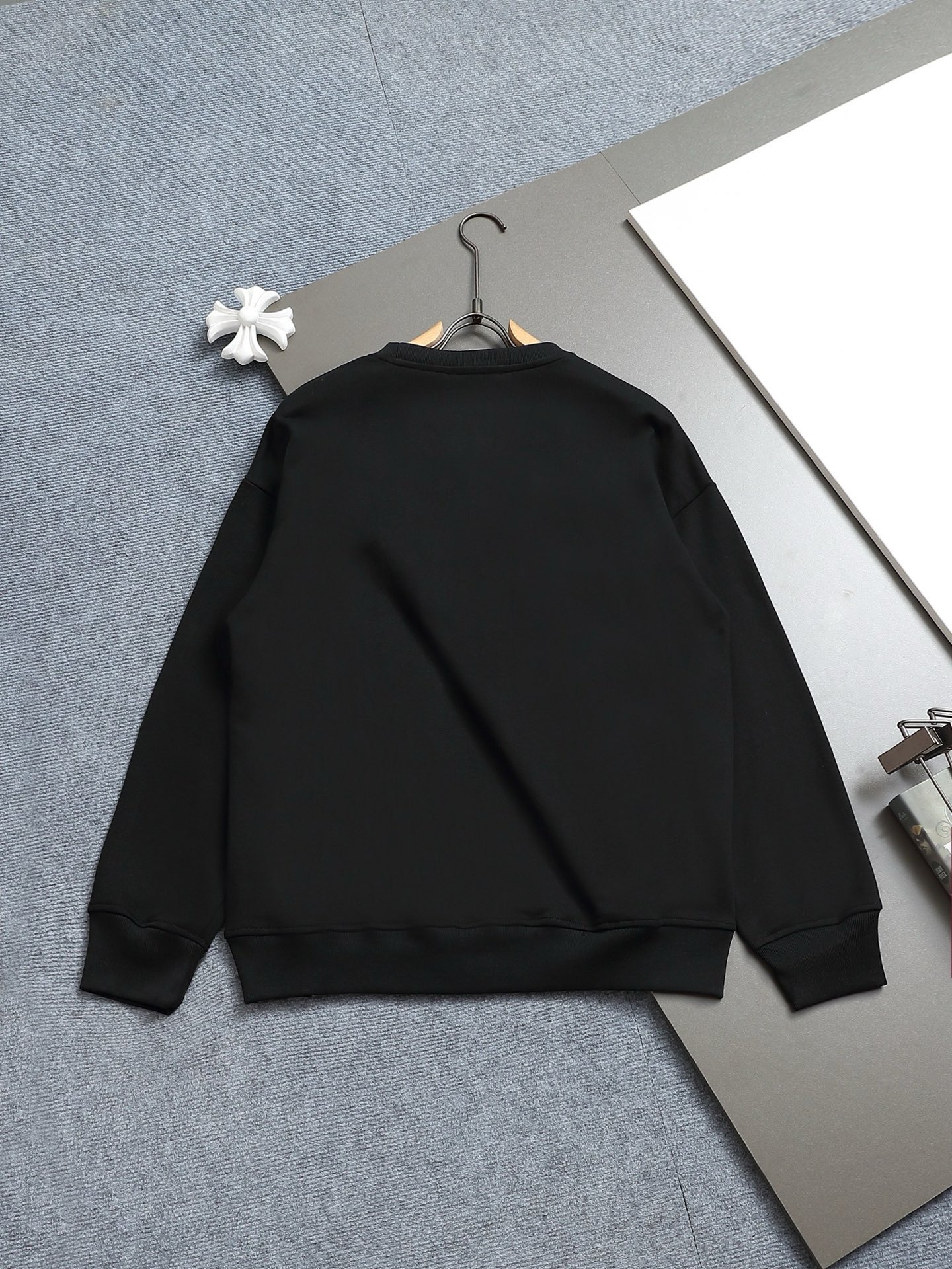 【GUCCI】刺繍長袖 T シャツ