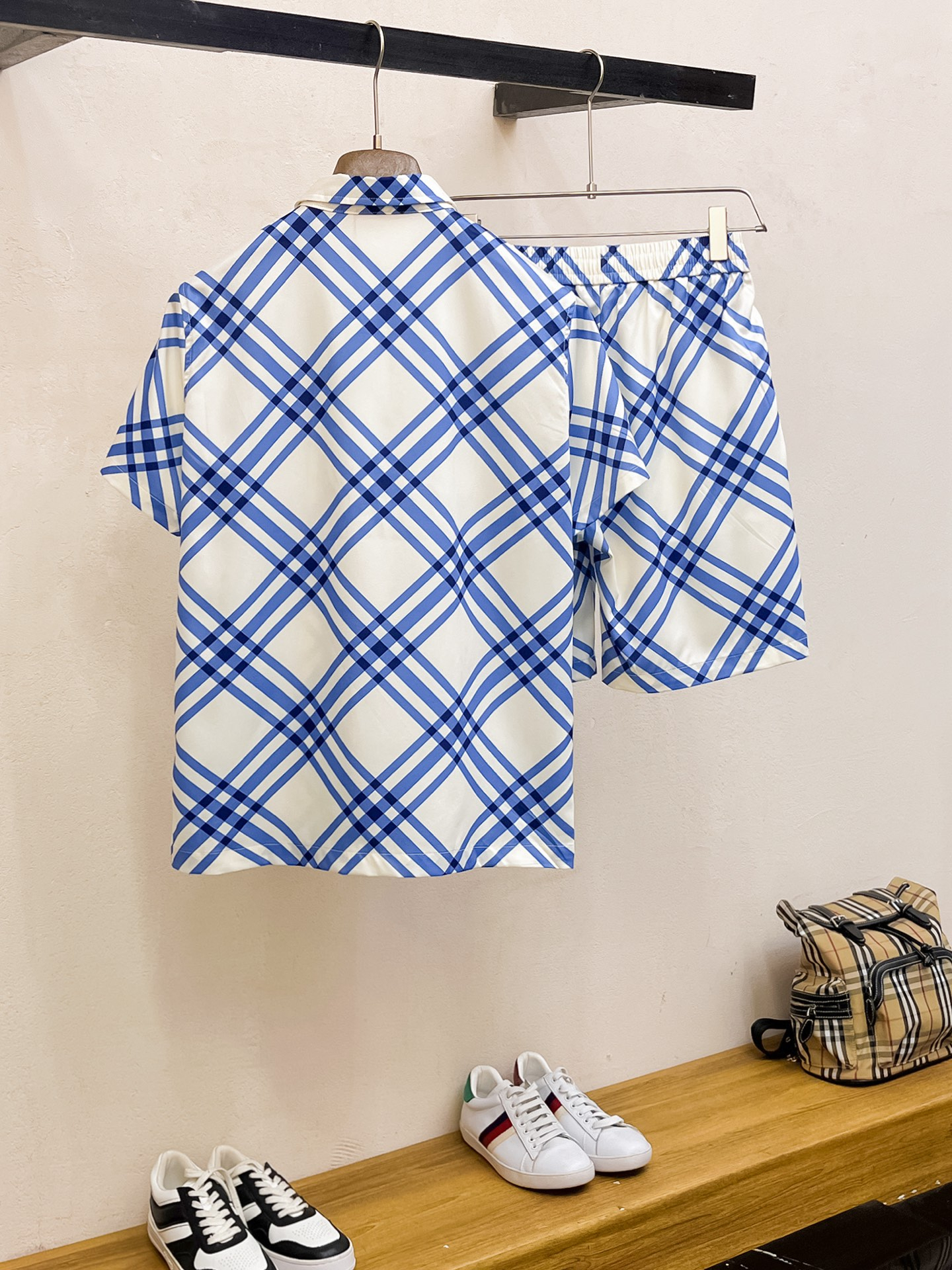 【BURBERRY】半袖シャツショートパンツ セットアップ