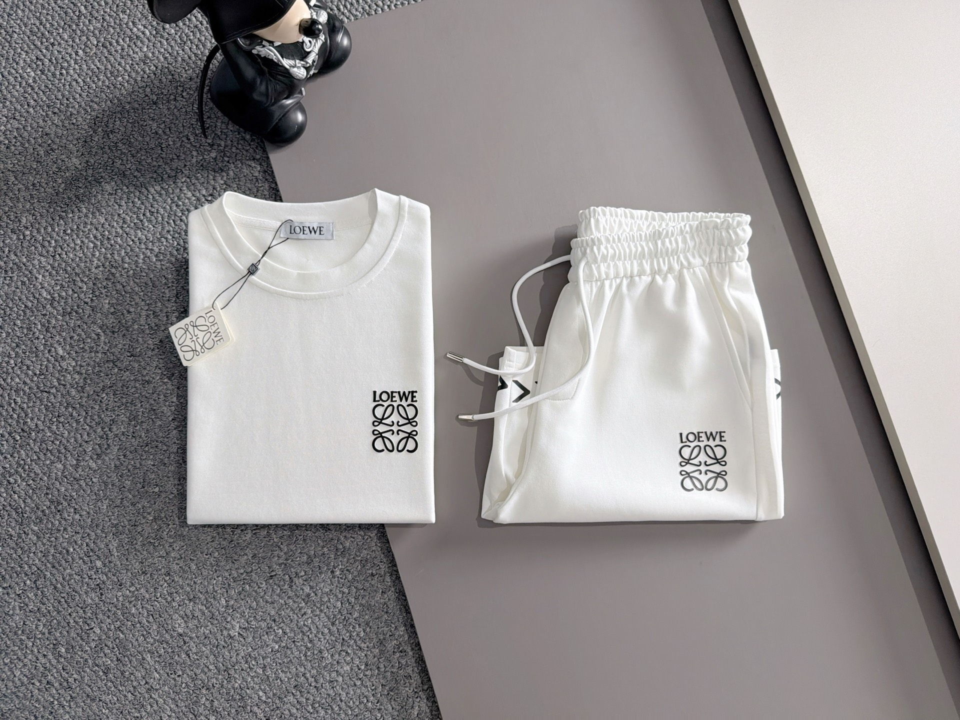 【LOEWE】半袖T シャツショートパンツ セットアップ