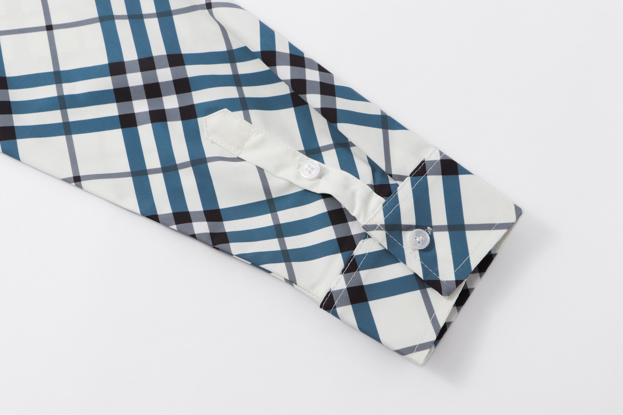 【BURBERRY】長袖シャツ
