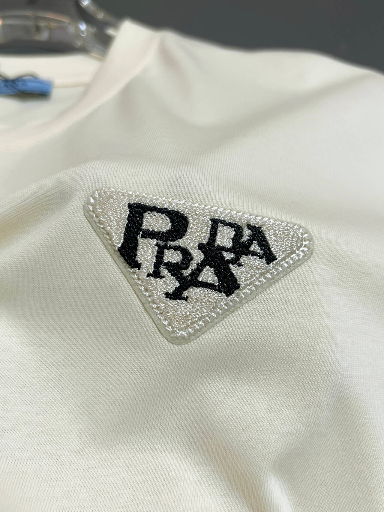 【PRADA】半袖 T シャツ