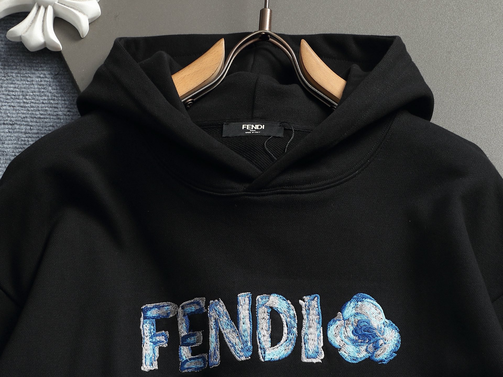 【FENDI】フェンディ パーカー