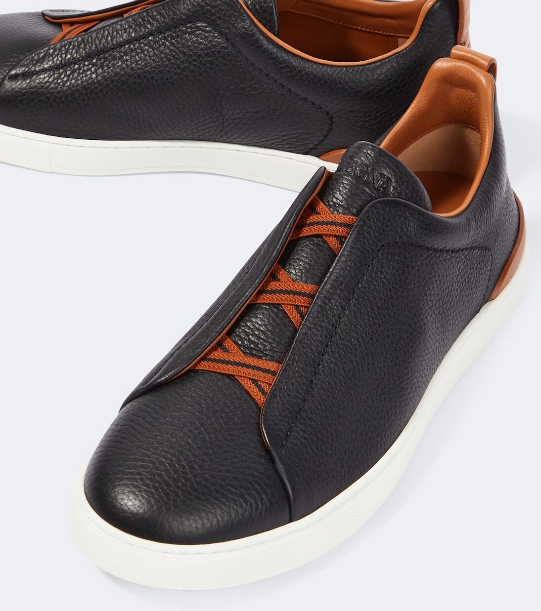 【ZEGNA】Triple StitchTMフルグレイン鹿革スリッポンスニーカー