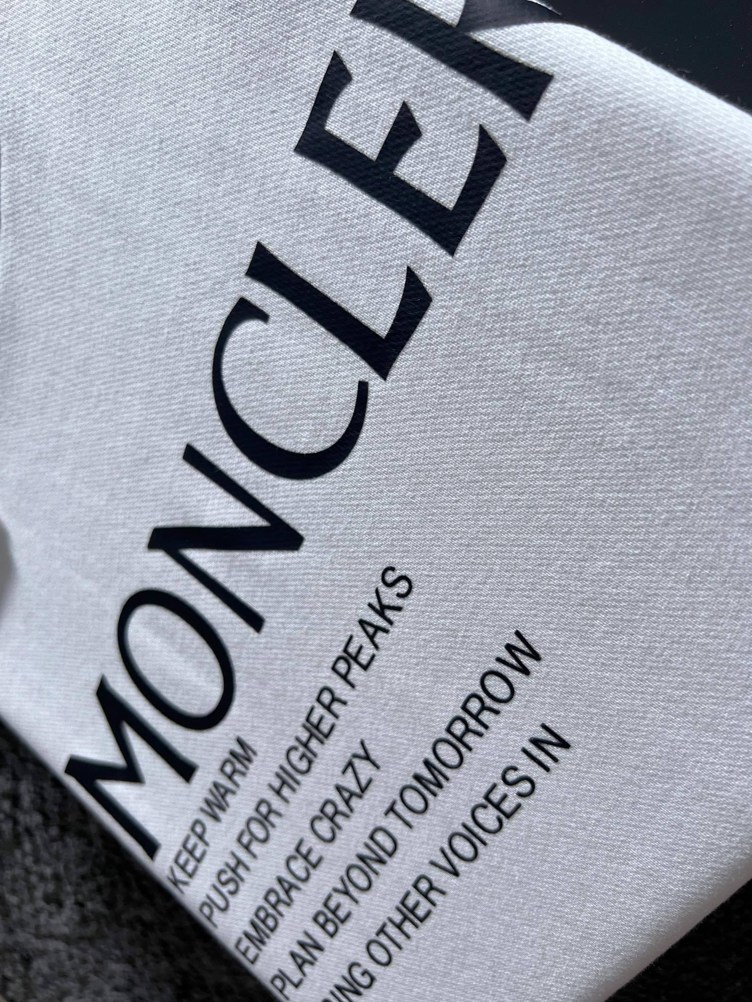 【MONCLER】長袖 T シャツ