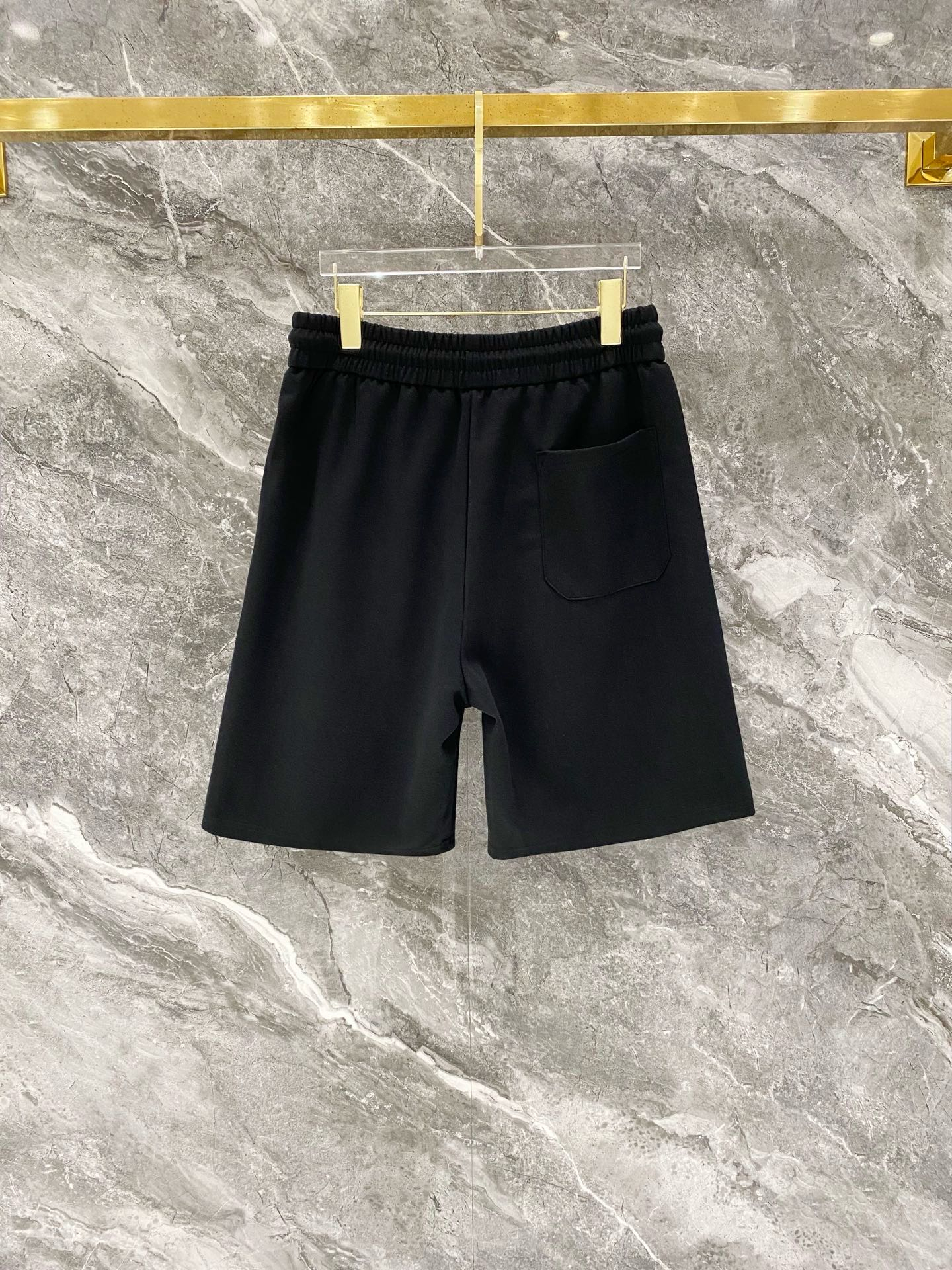 【PRADA】半袖T シャツショートパンツ セットアップ