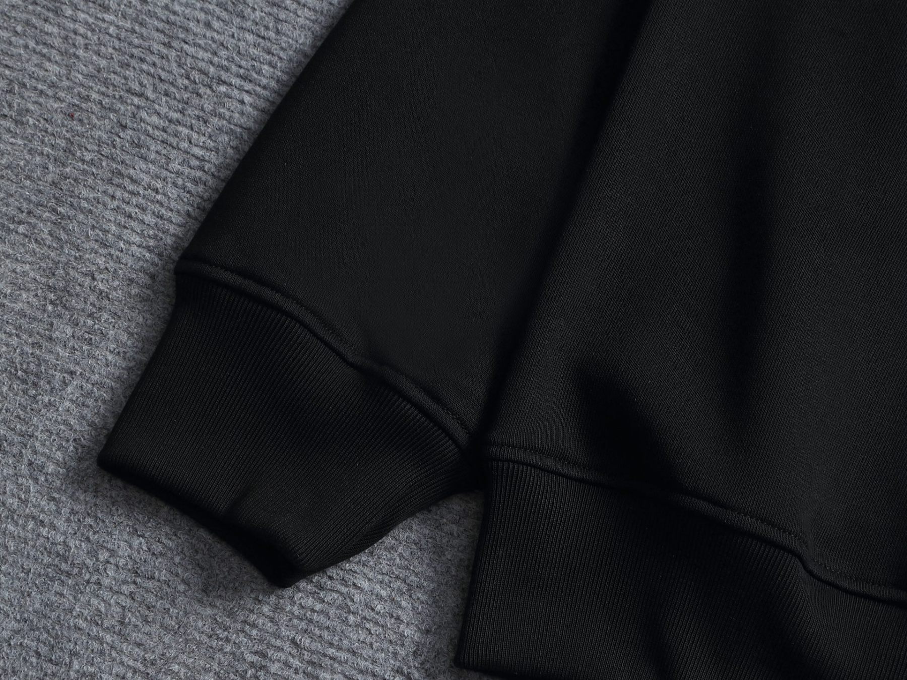 【LOEWE】刺繍長袖 T シャツ