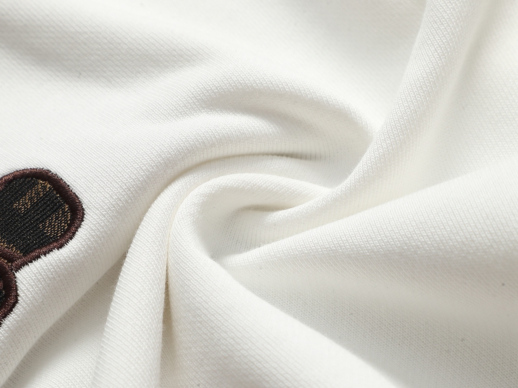 【FENDI】刺繍長袖 T シャツ