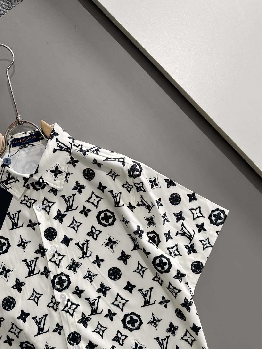 【LOUIS VUITTON】半袖シャツショートパンツ セットアップ