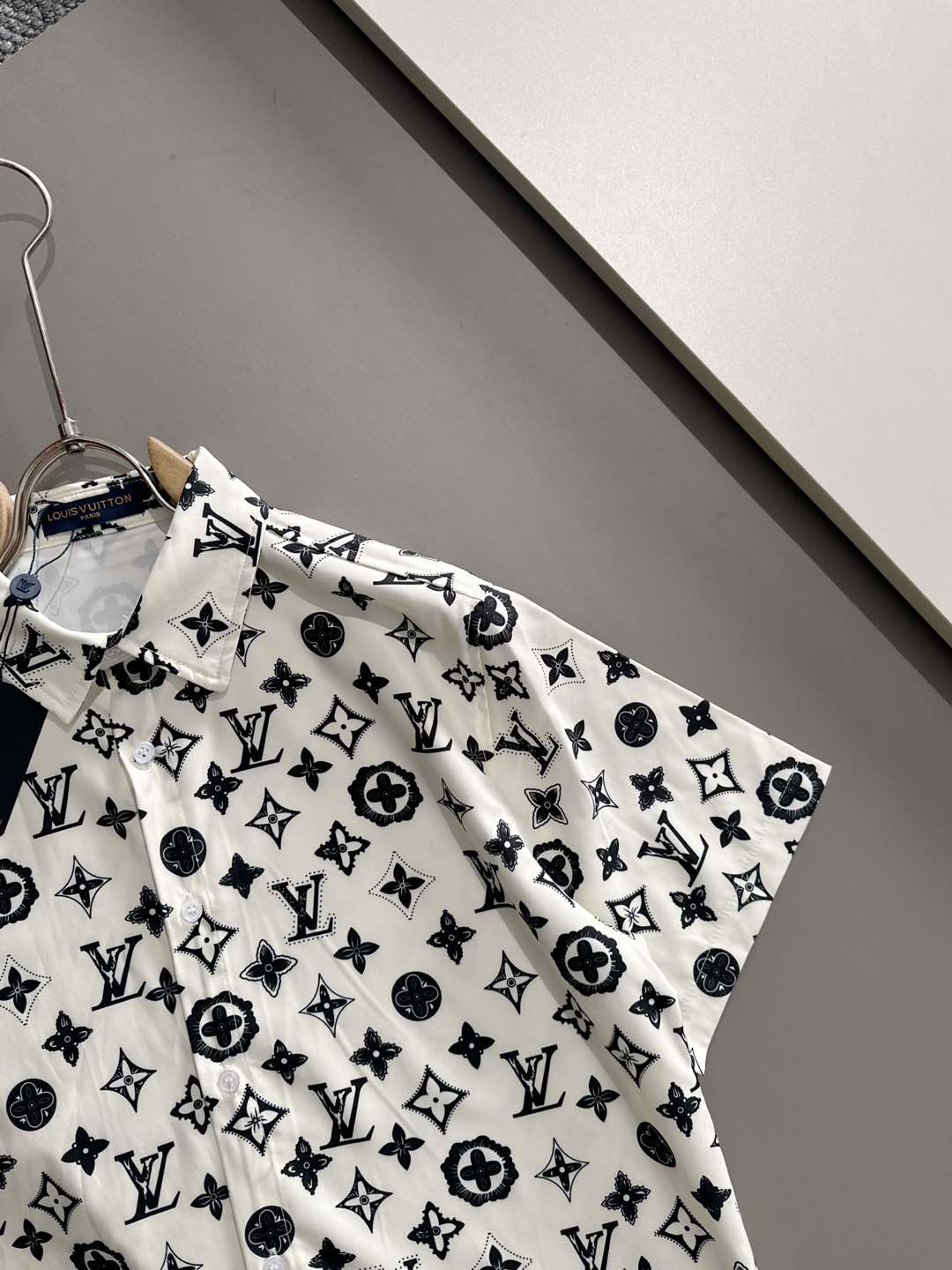 【LOUIS VUITTON】半袖シャツショートパンツ セットアップ