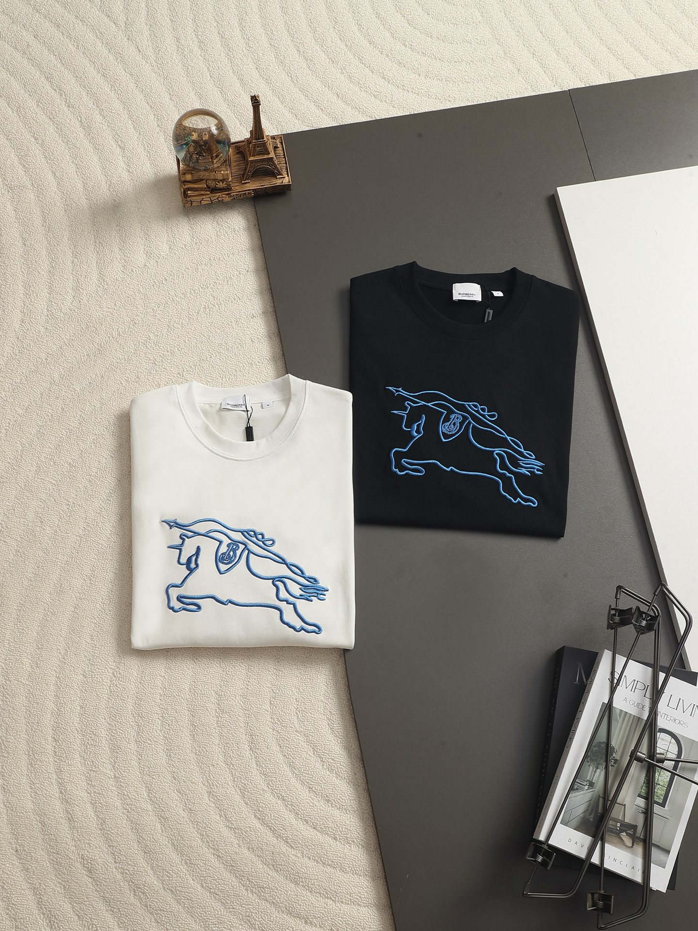 【BURBERRY】刺繍半袖 T シャツ