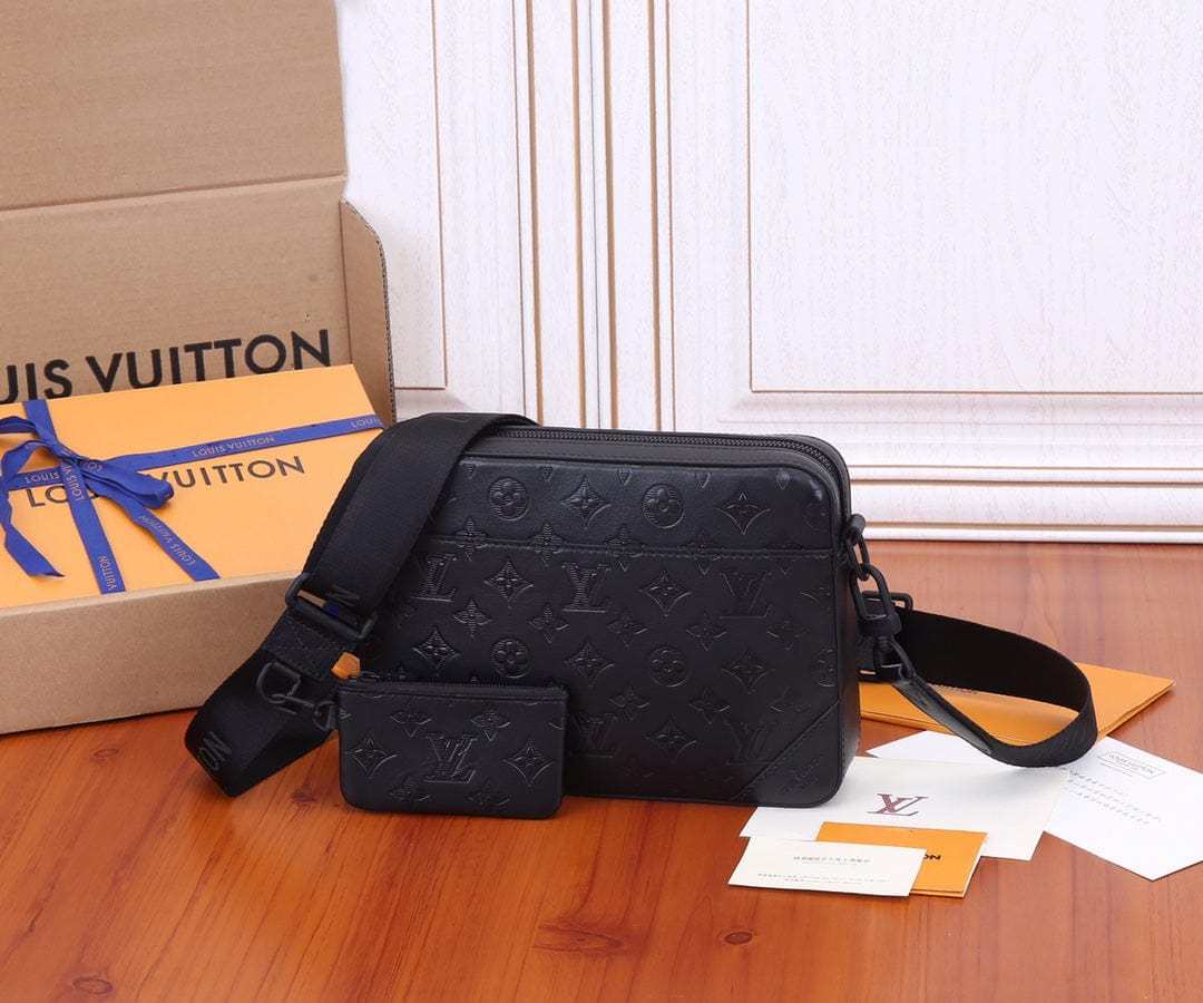 LOUIS VUITTON デュオ・メッセンジャー M69827