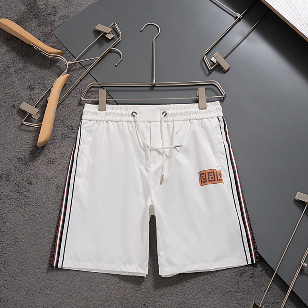 【FENDI】ショートパンツ