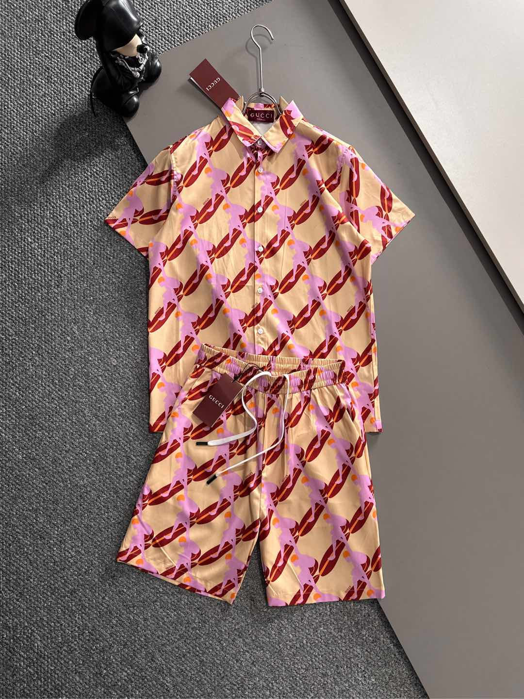 【GUCCI】半袖シャツショートパンツ セットアップ