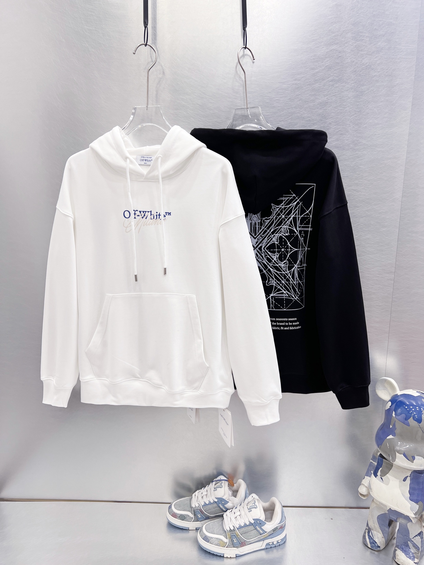 【OFF WHITE】 パーカー
